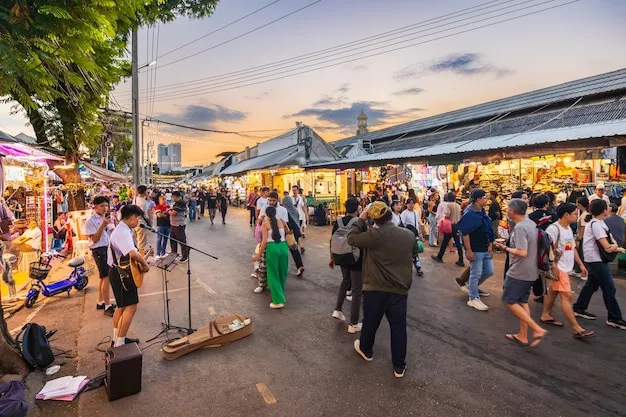 evening chatuchak market young performers musicians display talents busking live shows 99974 1704